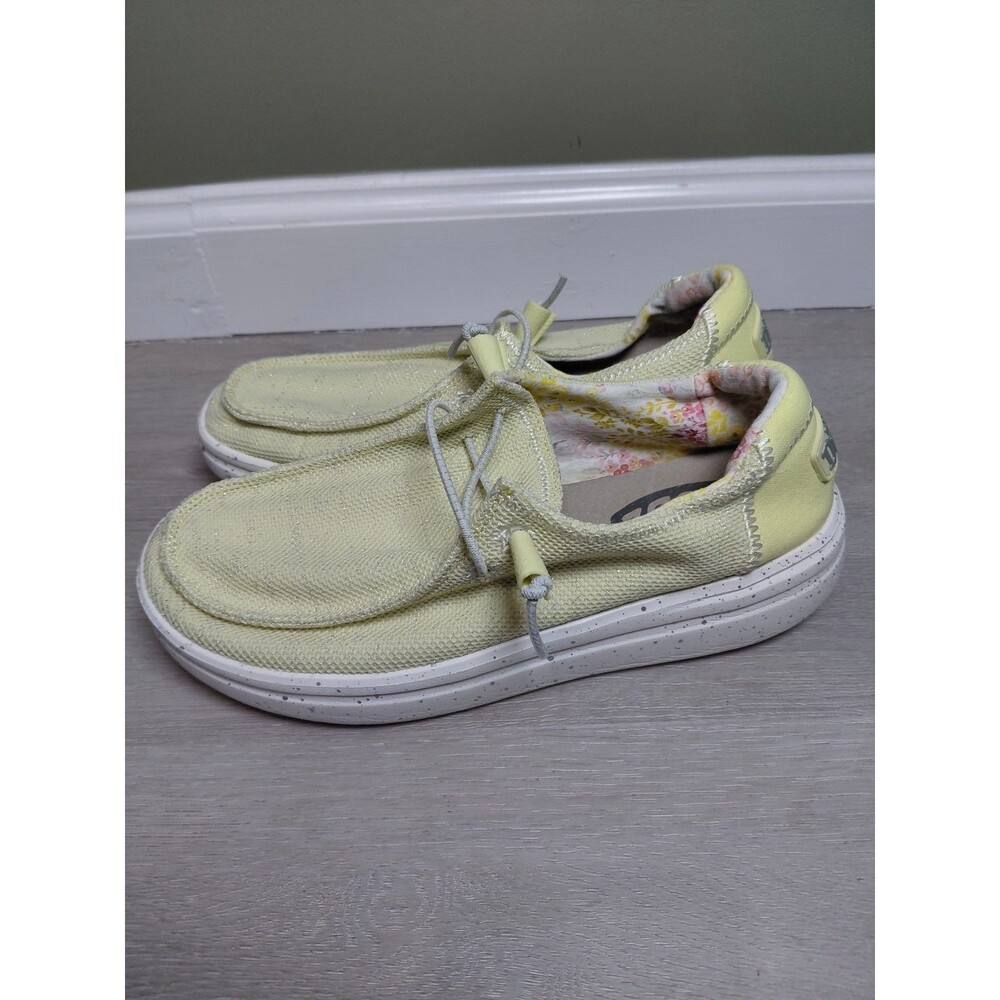Hey Dude Wendy Rise Stretch Lemon Slip On Sz 8 Yellow Loafers Shoes